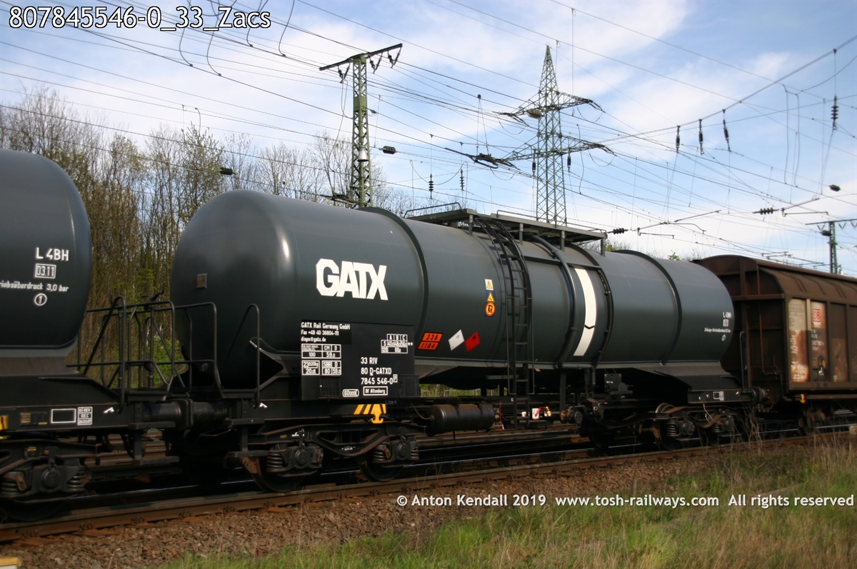 807845546-0_33_Zacs.jpg